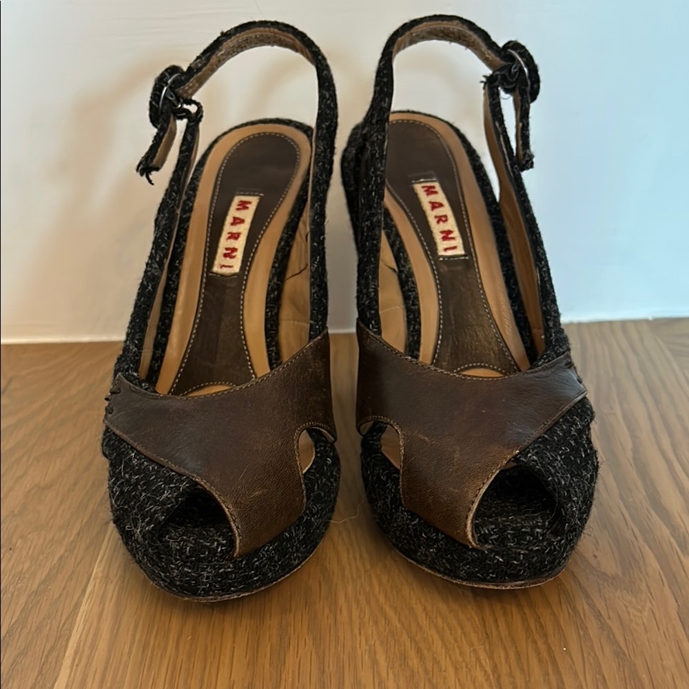 Marni Women's Black and Brown Slingback Heels